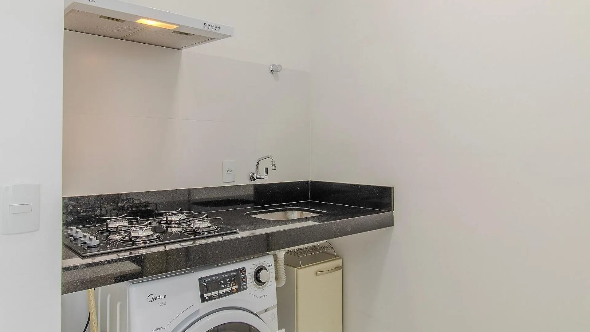 Florianópolis Evas - Apartamentos Charmosos Com Vista Mar Em Floripa 0*,