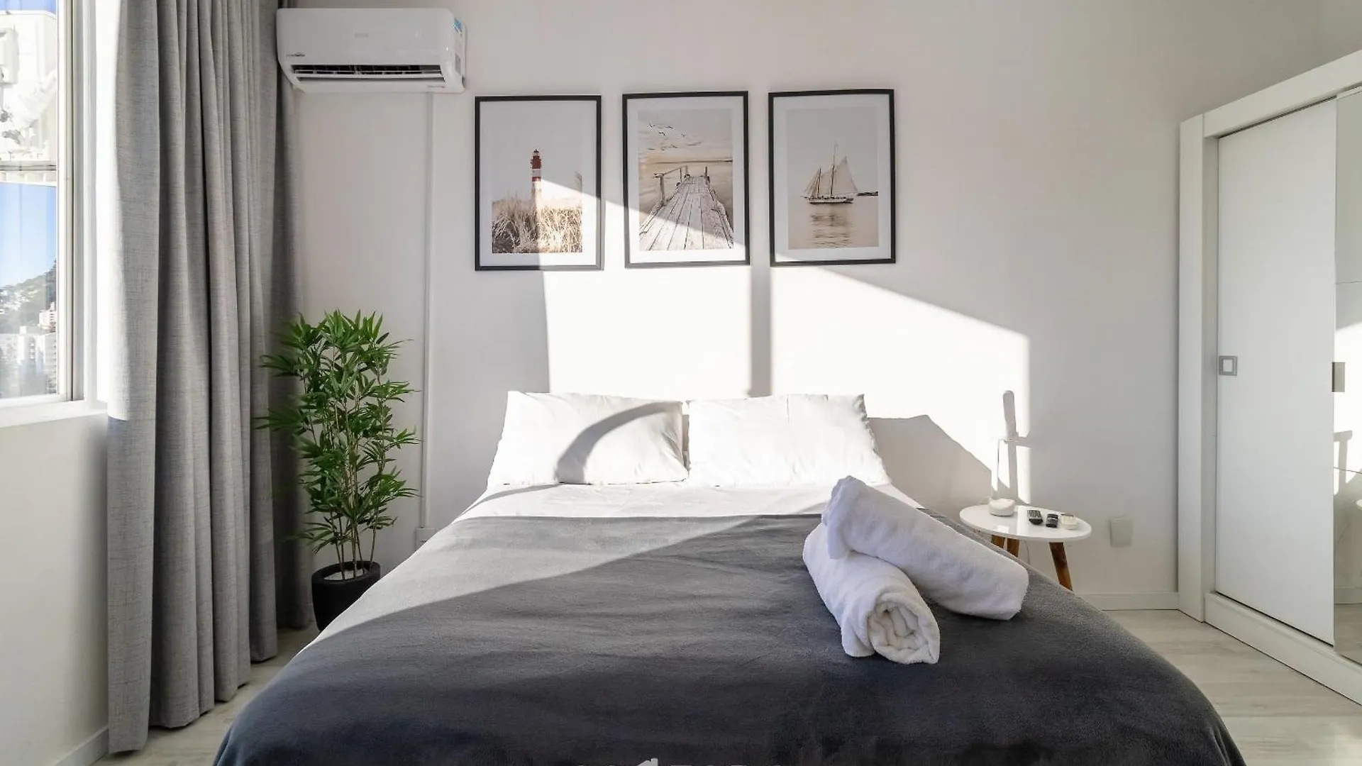 Florianópolis Evas - Apartamentos Charmosos Com Vista Mar Em Floripa דירה
